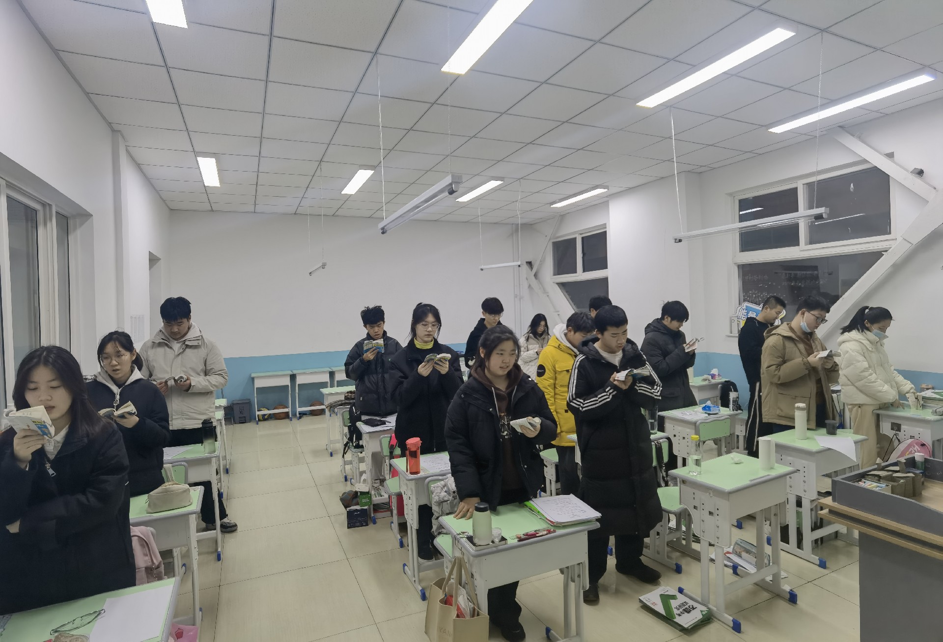 西安佳成補習(xí)學(xué)校_西安高考補習(xí),西安初三補習(xí),高三全日制補習(xí),初三全日制補習(xí),高三復(fù)讀補習(xí)學(xué)校