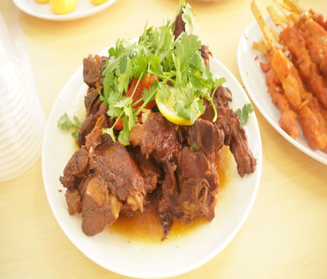 美食節(jié)|校園里的煙火氣，是美食與溫情的雙重奏！
