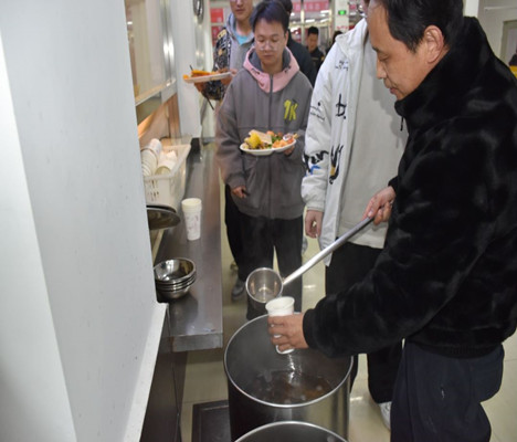 美食節(jié)|校園里的煙火氣，是美食與溫情的雙重奏！