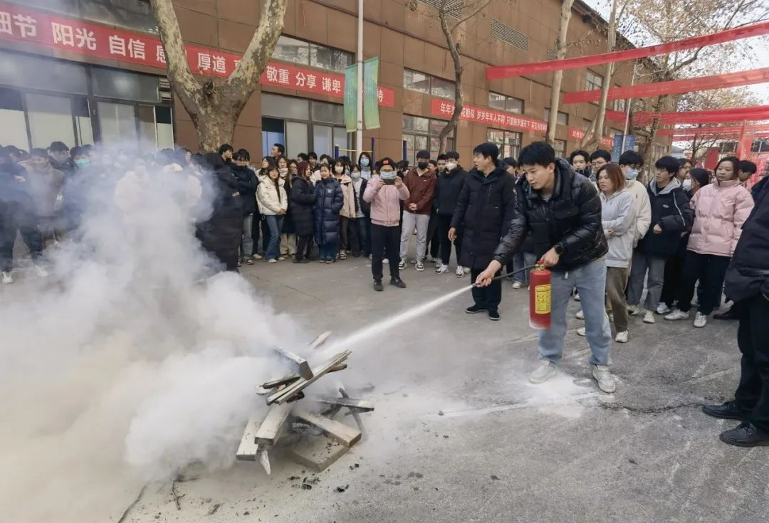 預防為主，生命至上！我校組織開展消防應急演練