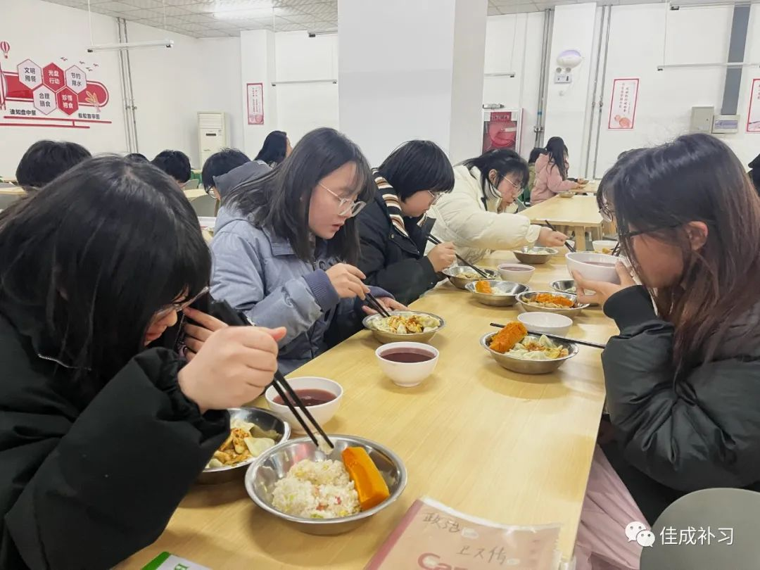 濃濃餃子香，暖暖校園情！